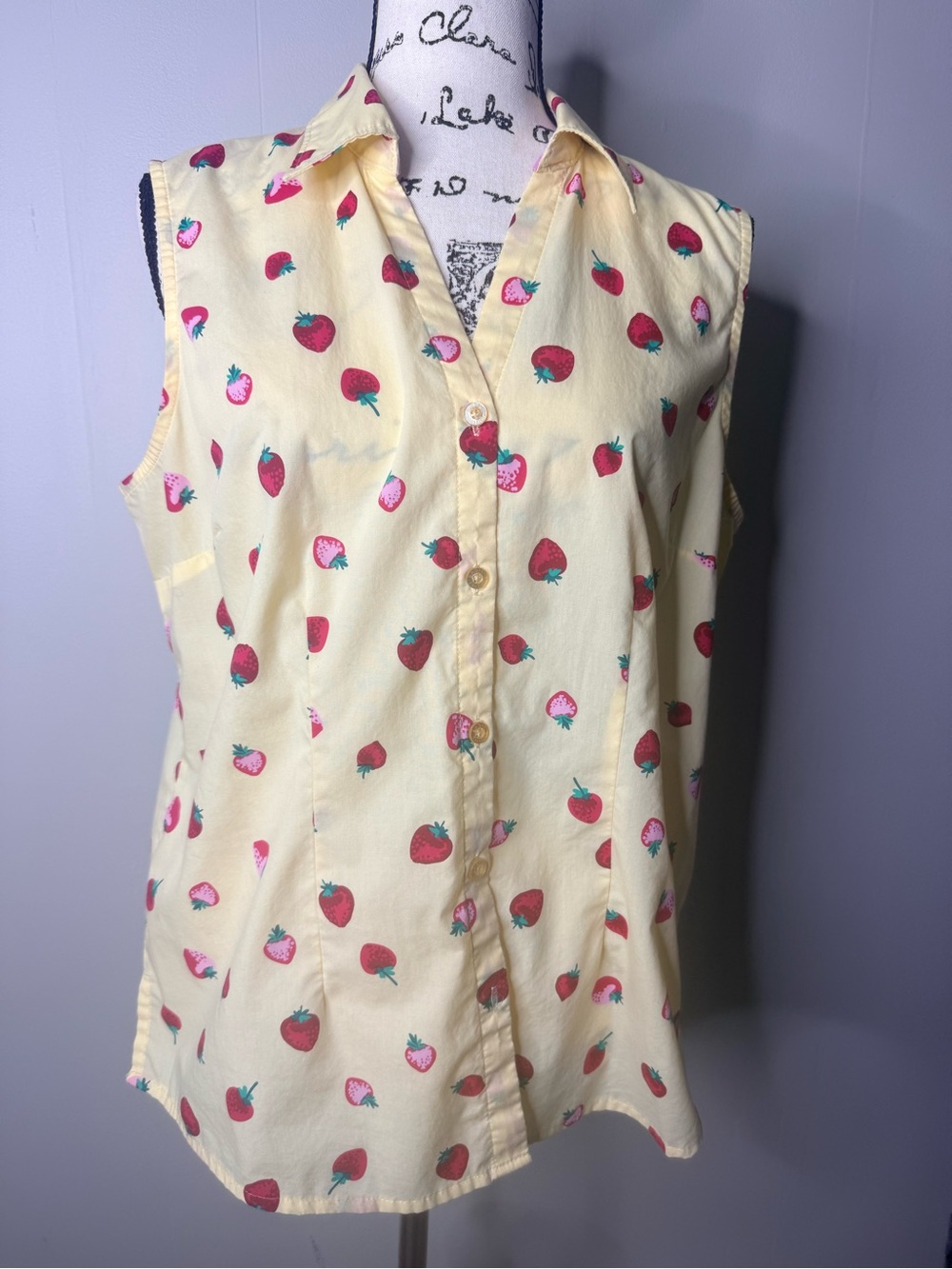 Basic Editions Yellow Sleeveless Strawberry Print Button-Up Blouse